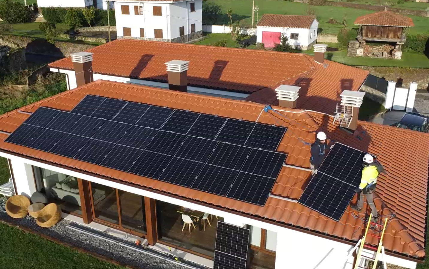 Instal·lació de plaques solars a les Balears