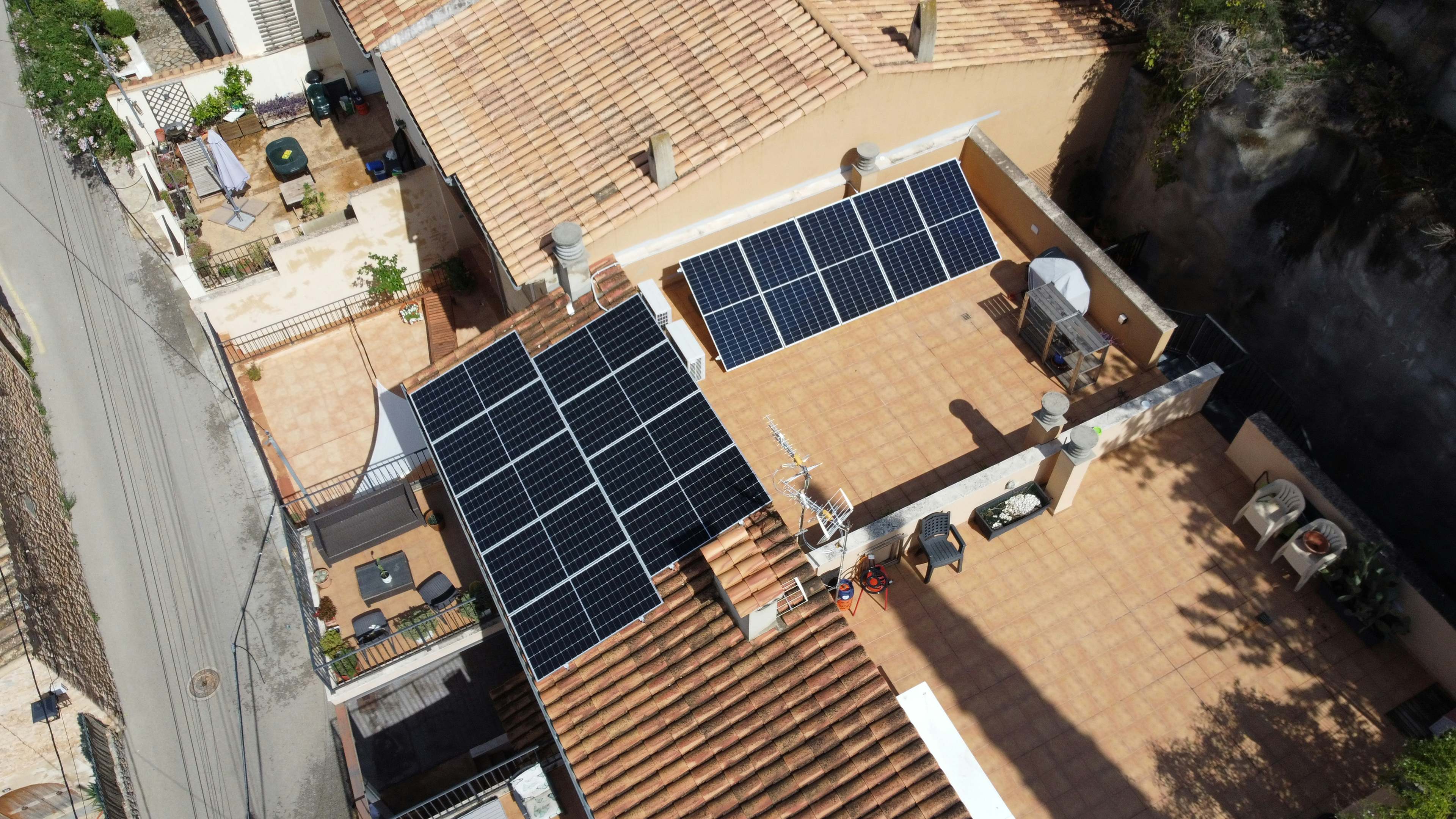 Instal.lació de plaques solars a Bunyola - Mallorca