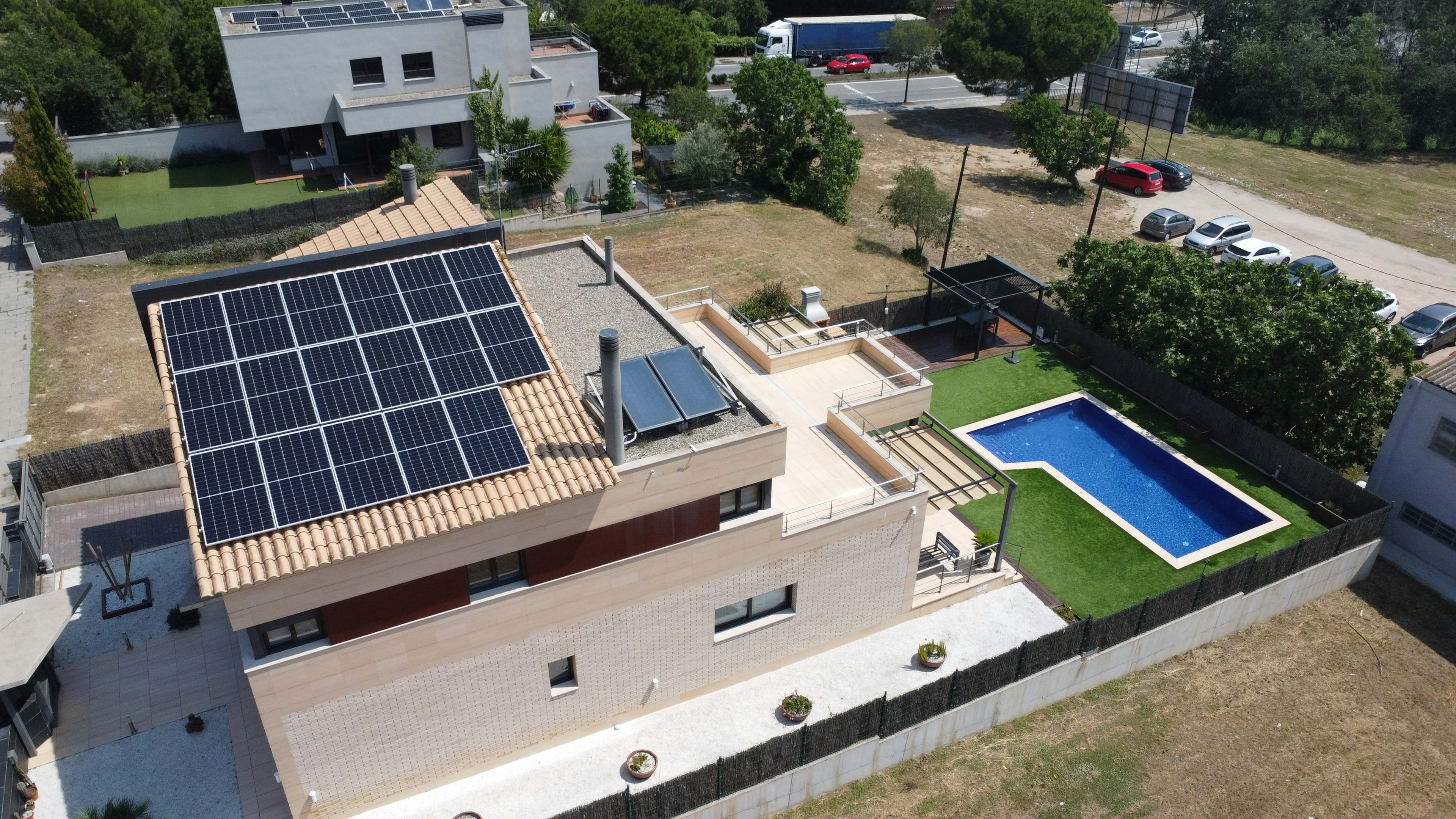 Instalación de placas solares en Teia - Barcelona