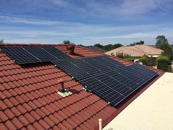 5kW-LG-EN-Bowral-e1470797305884-Solar-Roof